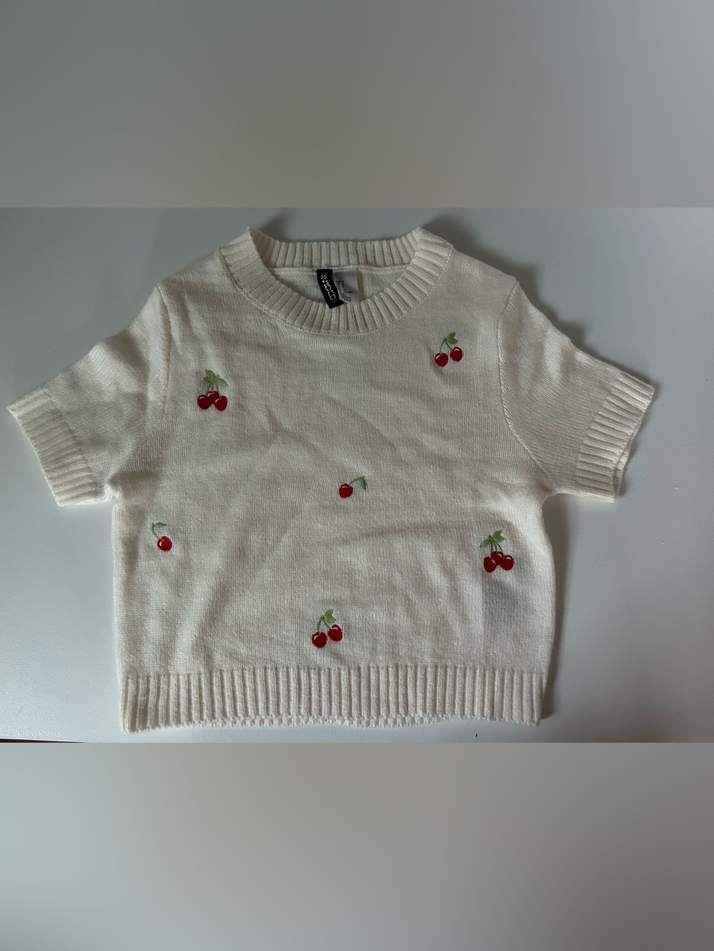H&M Divided Cherry Knit Top